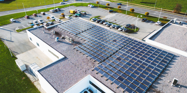Reformas Integrales de Naves Industriales en Hospitalet de Llobregat · Instalación de Energías Renovables