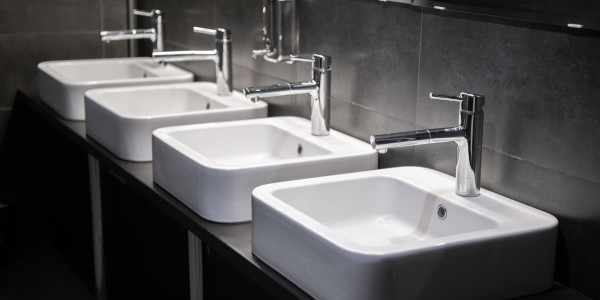 Reformas Integrales de Oficinas y Despachos en Hospitalet de Llobregat · Reformasde Baños / Lavabos / Aseos